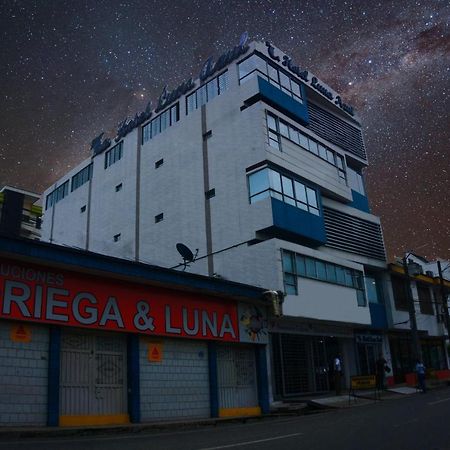 Hotel Luna Azul Флоренсія Екстер'єр фото