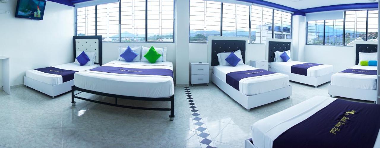 Hotel Luna Azul Флоренсія Екстер'єр фото